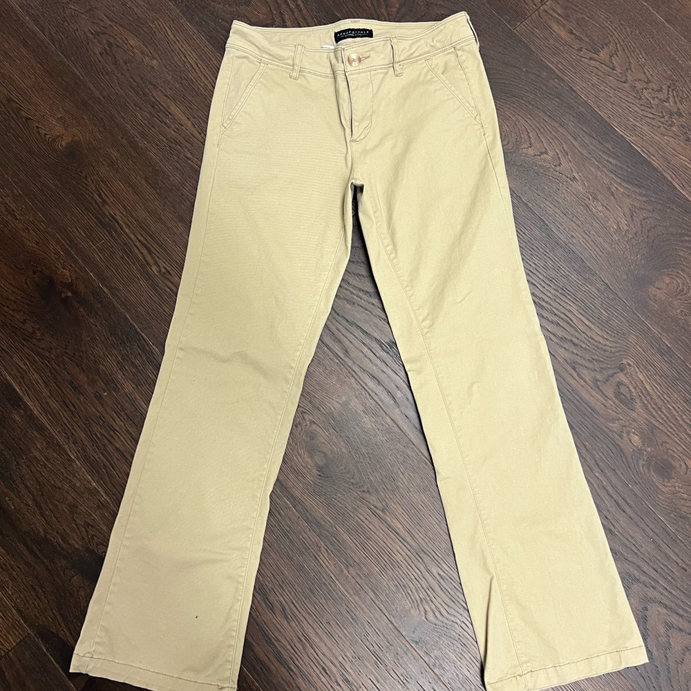 Aeropostale Women's Cream Straight Leg Pants